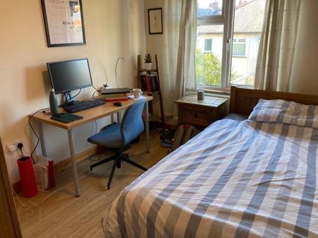 44 Stranmillis Park, Belfast, BT9 5AU - Photo 2