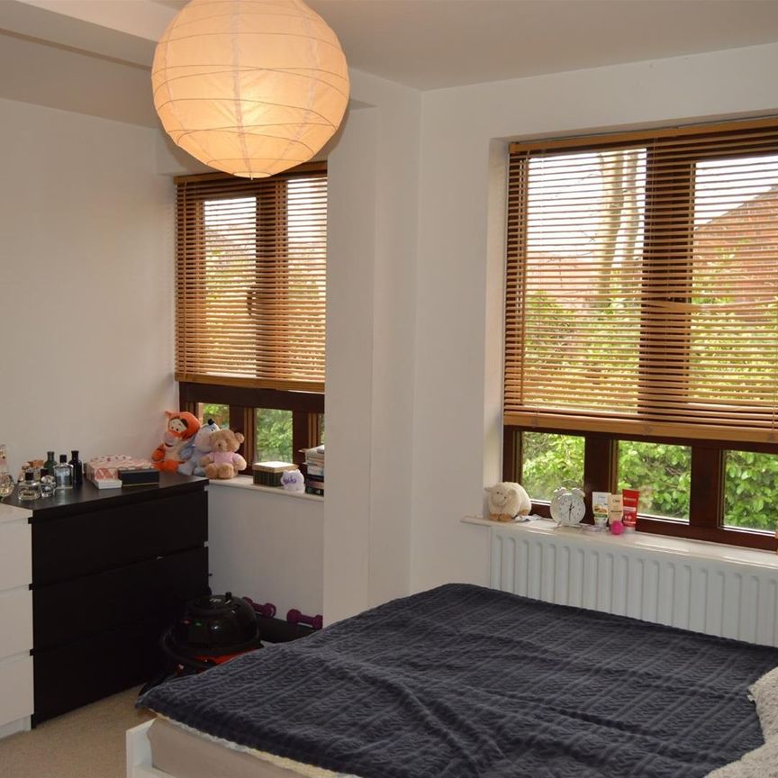 Bronte, Woodlands Village, Sandal - Photo 1