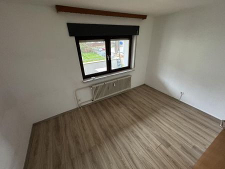 Helle 3-Zimmer-Wohnung in begehrter Lage von Saarbrücken – Bei der Goldenen Bremm 18 [HMR-O45E02] - Foto 2
