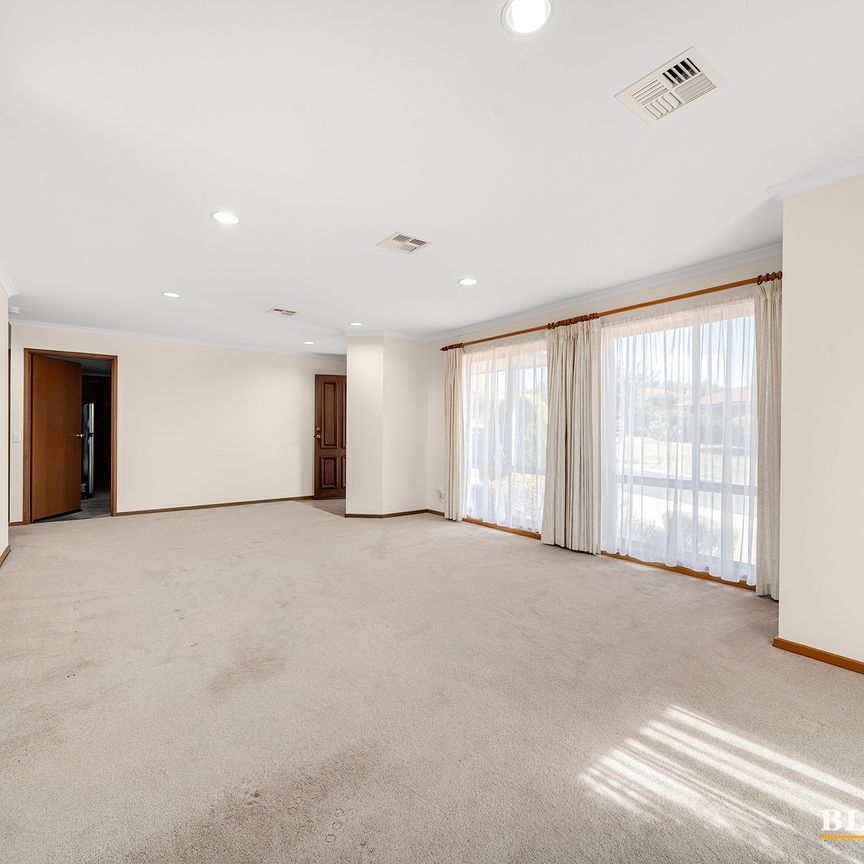 2 Darmody Place, Jerrabomberra NSW 2619 - House For Rent | Domain - Photo 1