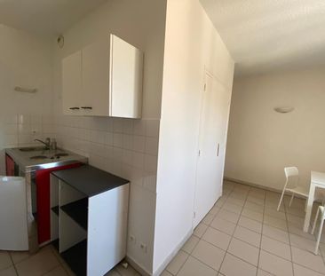 Location Appartement 1 pièce 24m² PRIVAS 07000 - Photo 4