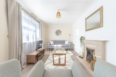 Rothesay Avenue - Photo 2