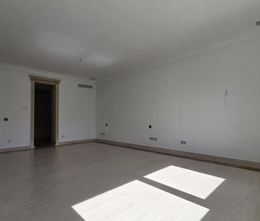 Luxury Villa for rent in Madrid, Spain - Photo 6