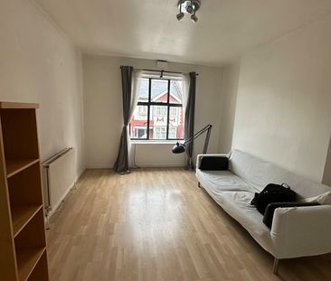 1 Bed Flat, Brixton Hill Court, SW2 - Photo 2