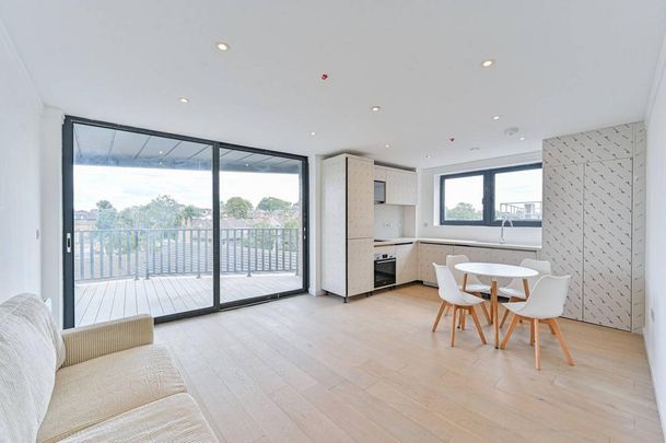 2 bedroom flat to rent - Photo 1