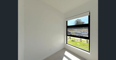 Brand New Family Home - Photo 4