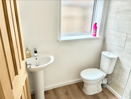 Bitterne Road West, Southampton - Photo 5