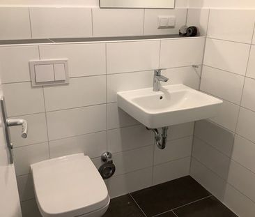 Am Mittellandkanal: renovierte 4-Zimmer-Wohnung mit 100,26m² - Photo 3