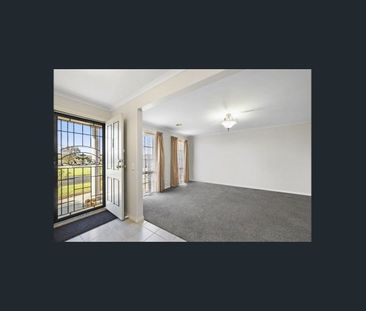 1 Ealing Avenue, Wendouree, Vic 3355 - Photo 1