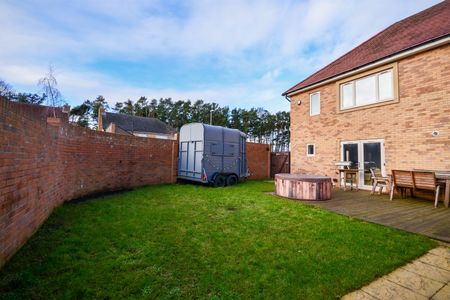 5 bed detached house to rent in Beamish Way, Morpeth, NE61 - Photo 4