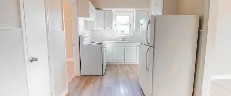 595 King Street - 11 | 595 King Street -, Welland - Photo 1
