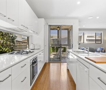 Modern 3-Bedroom Townhouse in Prime Morningside Location - Photo 5
