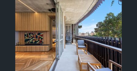 FULLY FURNIHSED LUXE ONE BEDROOM BATCHPAD! - Photo 4