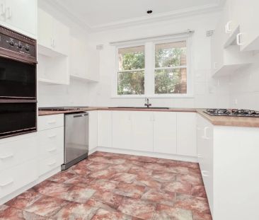 Neatly Presented Three‑Bedroom Home - Photo 5