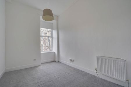 Price £795 pcm - Available Now - Unfurnished - Photo 4