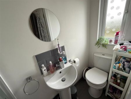 1 bedroom flat to rent - Photo 5