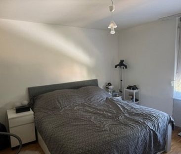 Bel appartement de 3 pièces dans les combles - Photo 2