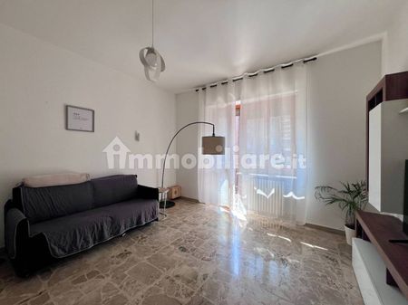 Trilocale corso Piave 72, Borgo Piave, Corso Europa, Zona Ferrero, Alba - Photo 3