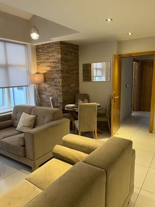 2 Bed Flat, Butts Court, LS1 - Photo 1