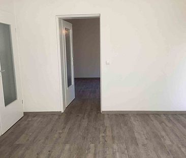 Zentrale Lage: Gemütliche 2,5-Zimmer-Wohnung mit Balkon - Foto 2