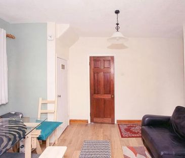 4 Bed Semi-Detached House, Wades Road, BS34 - Photo 1