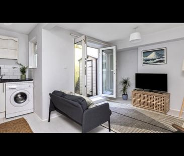 1 Bed Flat, Bath Street, BN1 - Photo 6