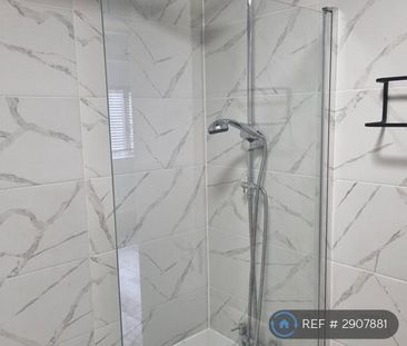 2 bedroom maisonette to rent - Photo 6