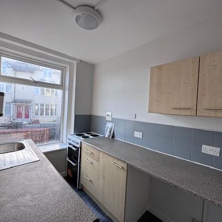 1 bedroom flat to rent - Photo 4