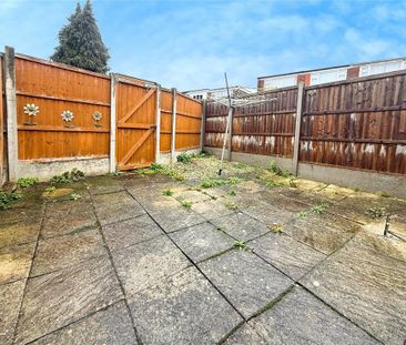 2 bedroom terraced house to rent - Photo 2