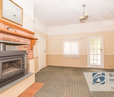Comfortable Charming Cottage - Photo 1