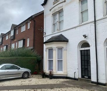 3 bedroom flat to rent - Photo 6