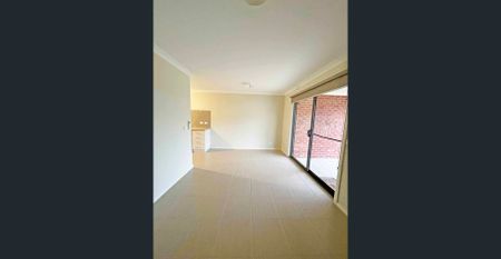 COMPACT, COSY, CONTEMPORARY & VERY PRIVATE - Photo 5