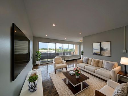 Bideford Apartments - 15 Bideford Ave - Photo 4