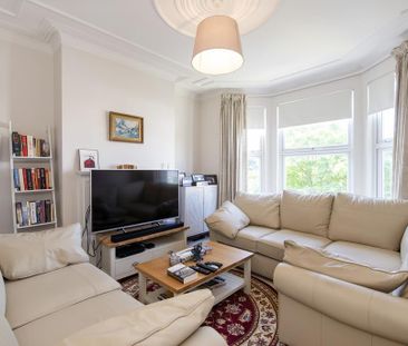 3 bedroom apartment to rent - Photo 1