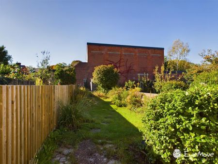 2 bedroom terraced house to rent - Photo 3