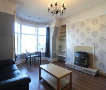 Union Grove, Top Floor Right, - Photo 2