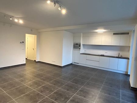 Appartement te huur - Foto 4