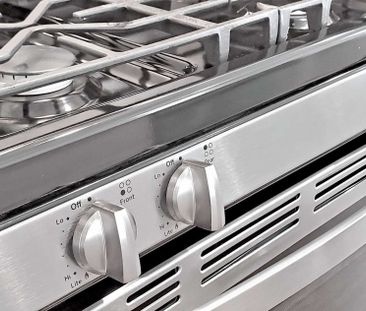 For Lease - 202 Garden Avenue, Georgina, Ontario - Photo 2