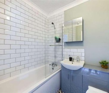 Florence Road, College Town, Sandhurst, Berkshire, GU47 - Photo 5