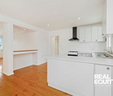 2 Markham Street, Holsworthy NSW 2173 - House For Rent | Domain - Photo 4