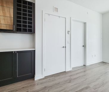 For Lease - 600 NORTH SERVICE Road Unit# 324, Hamilton, Ontario - Photo 3