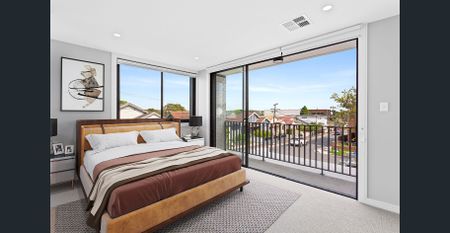 Near-new high-end luxurious townhome - Photo 4