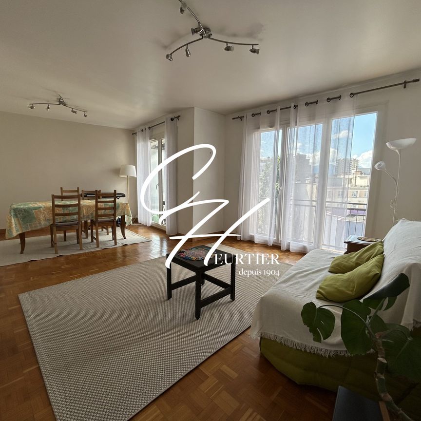 GRENOBLE -4 D.HERMITE- GRAND T2 -EN ETAGE ELEVE - Photo 1