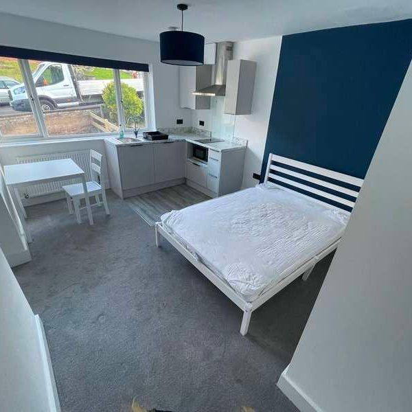 Brook Road, DN12 - Photo 1