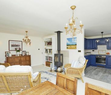 LARCH ROAD, KILBURN - Photo 1