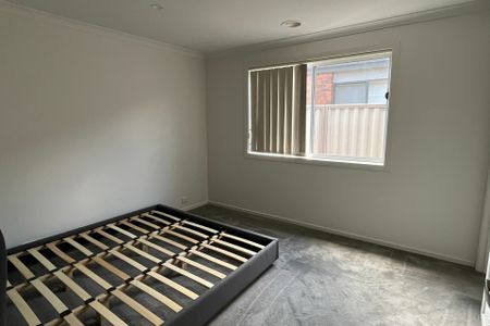 MODERN ELEGANCE MEETS CONVENIENCE - Photo 2