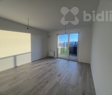 Pronájem bytu 1+kk a garsoniéry 33 m² - Fotografie 1