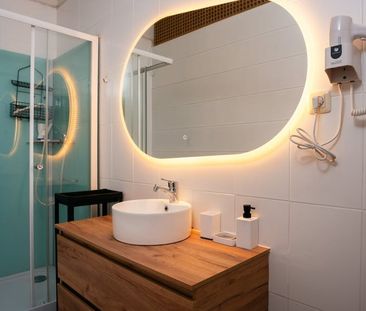 Carrer del Comte dUrgell, Barcelona, Catalonia 08011 - Photo 6