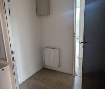 Location Appartement 2 pièces 40m² - Photo 3