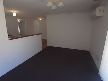 Perfect Family Home - Photo 4